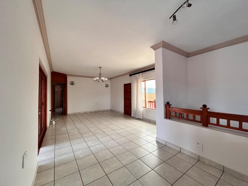 5 Bedroom Property for Sale in Birdwood Estate North West